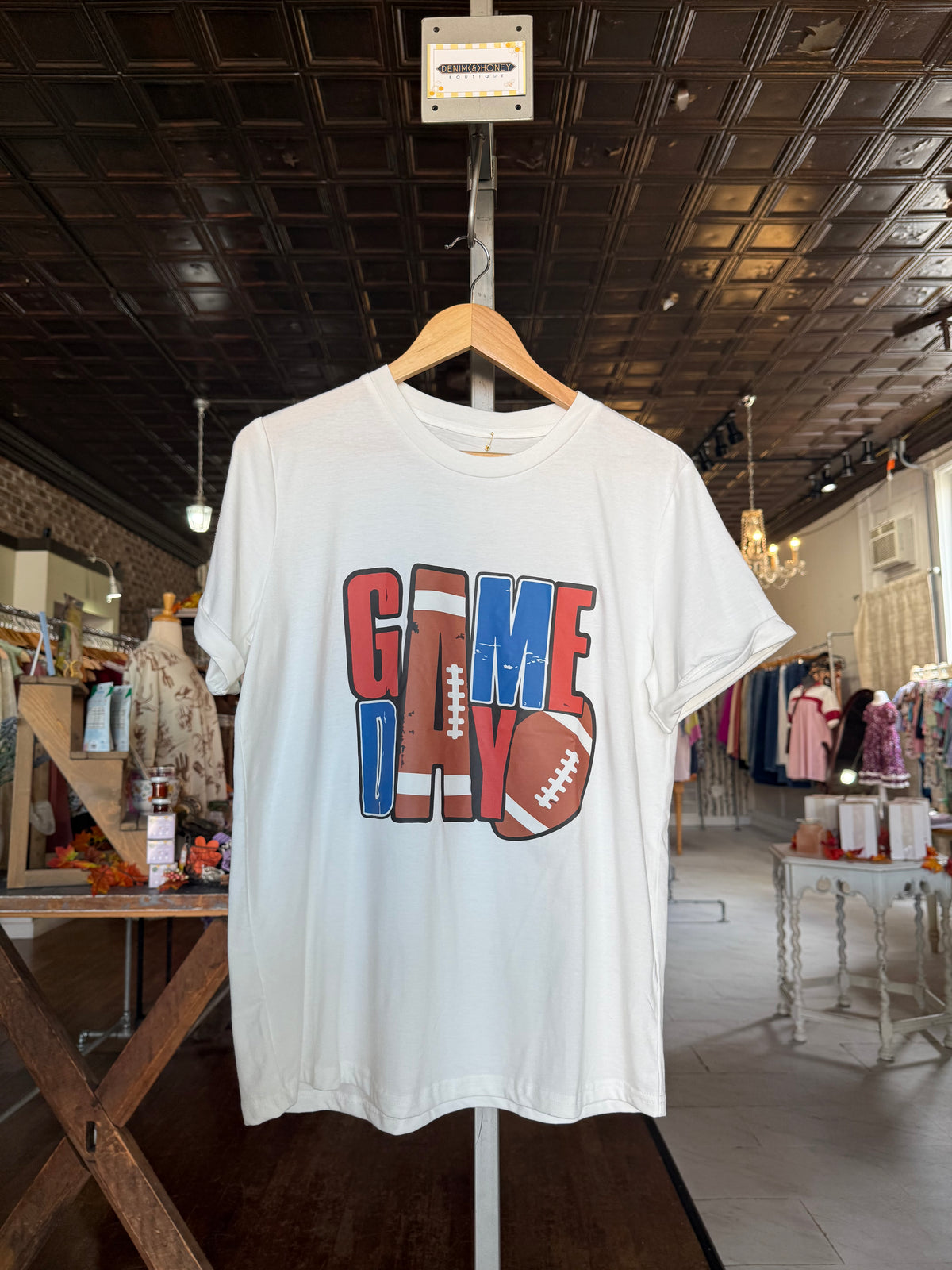 Annie Tee