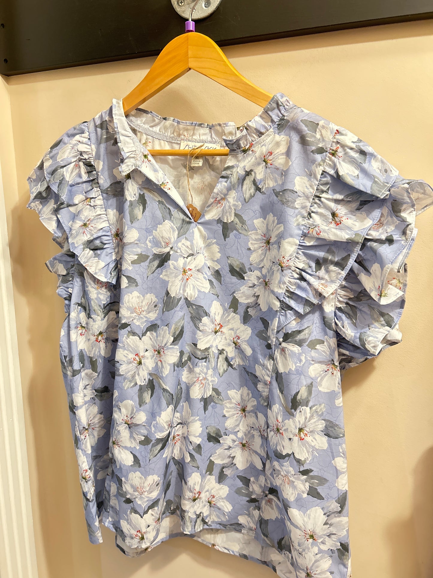 Blue with White Floral Ruffle Sleeve Top - Plus