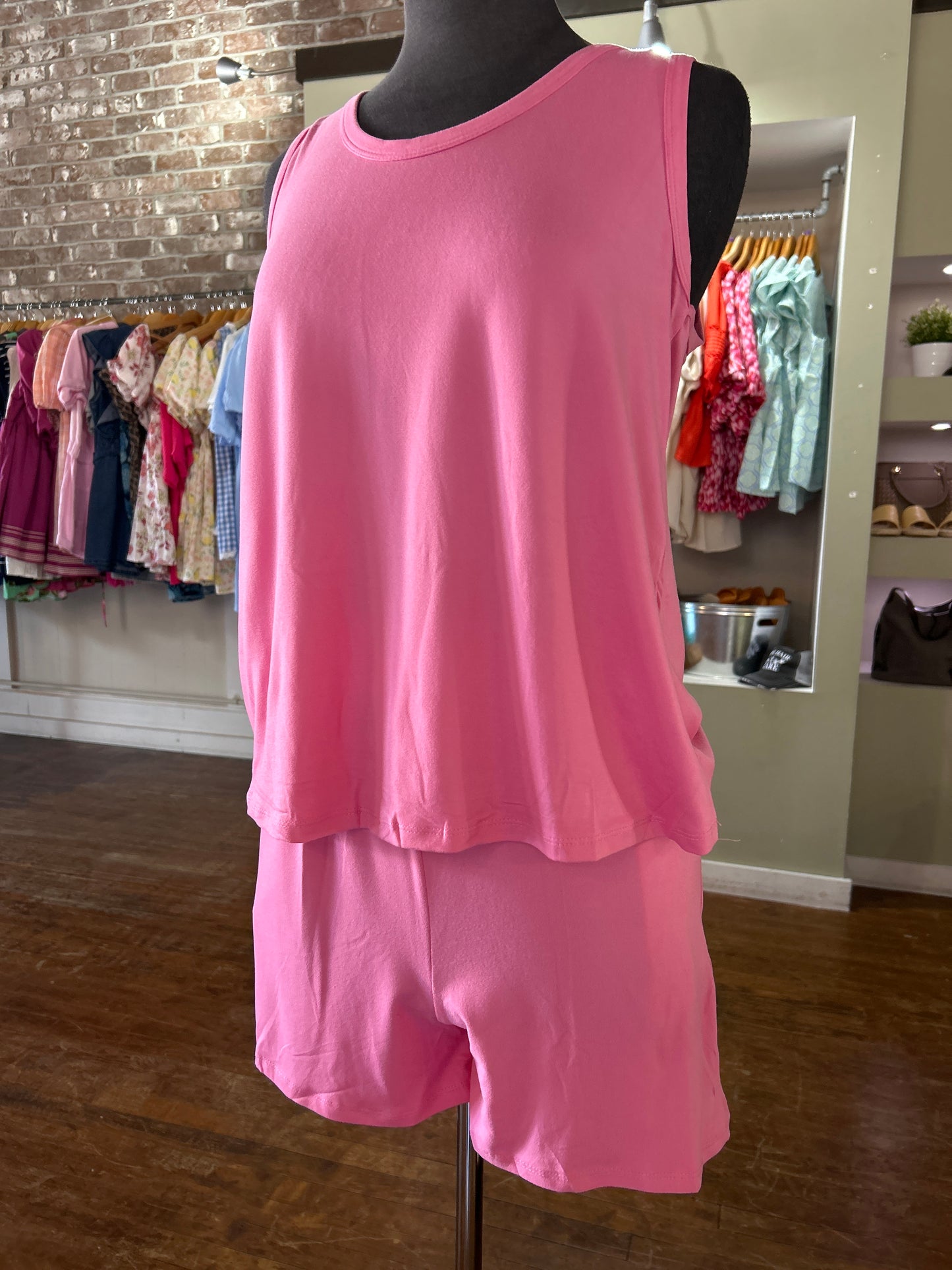 Comfy Tank Top & Shorts Set - Pink