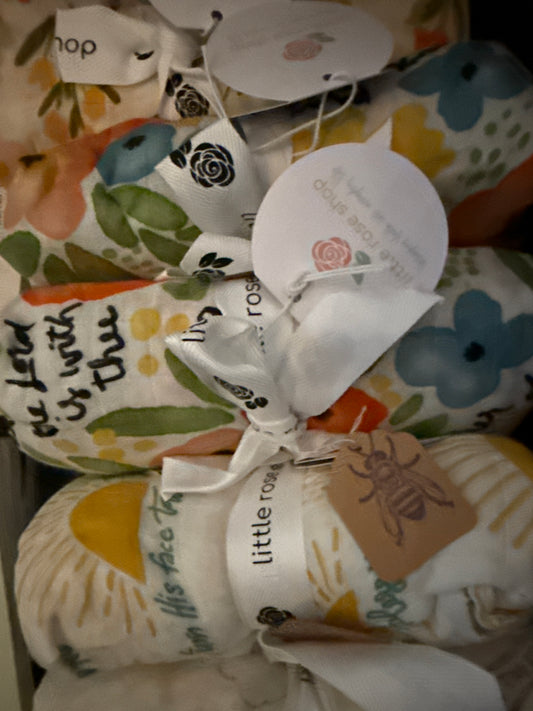 Little Rose Shop Muslin Blanket