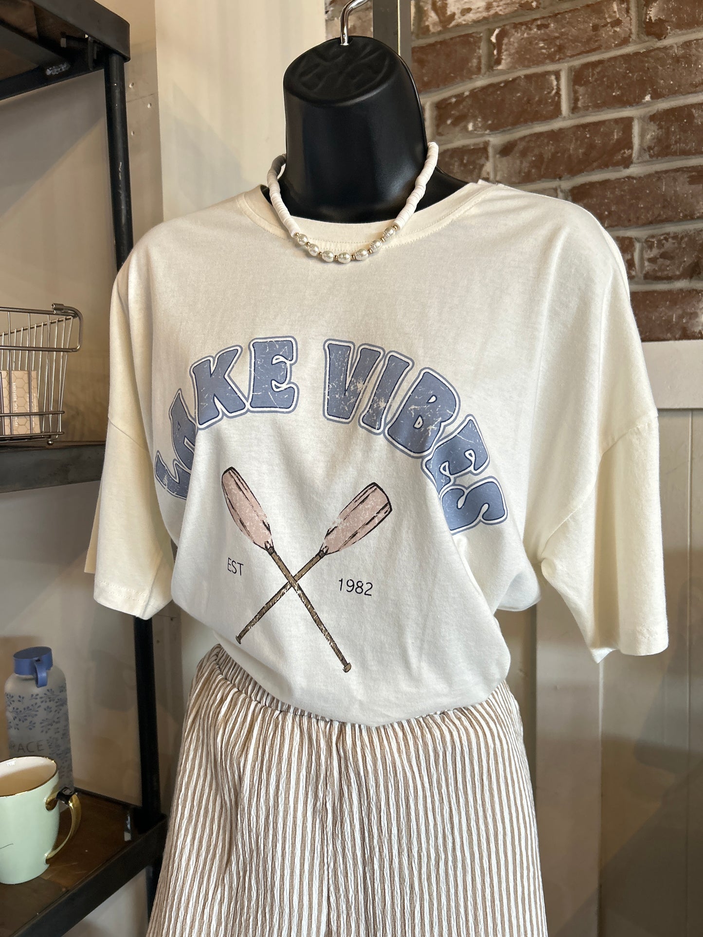 Lake Vibes Short Sleeve Knit Graphic T-Shirt - Ivory