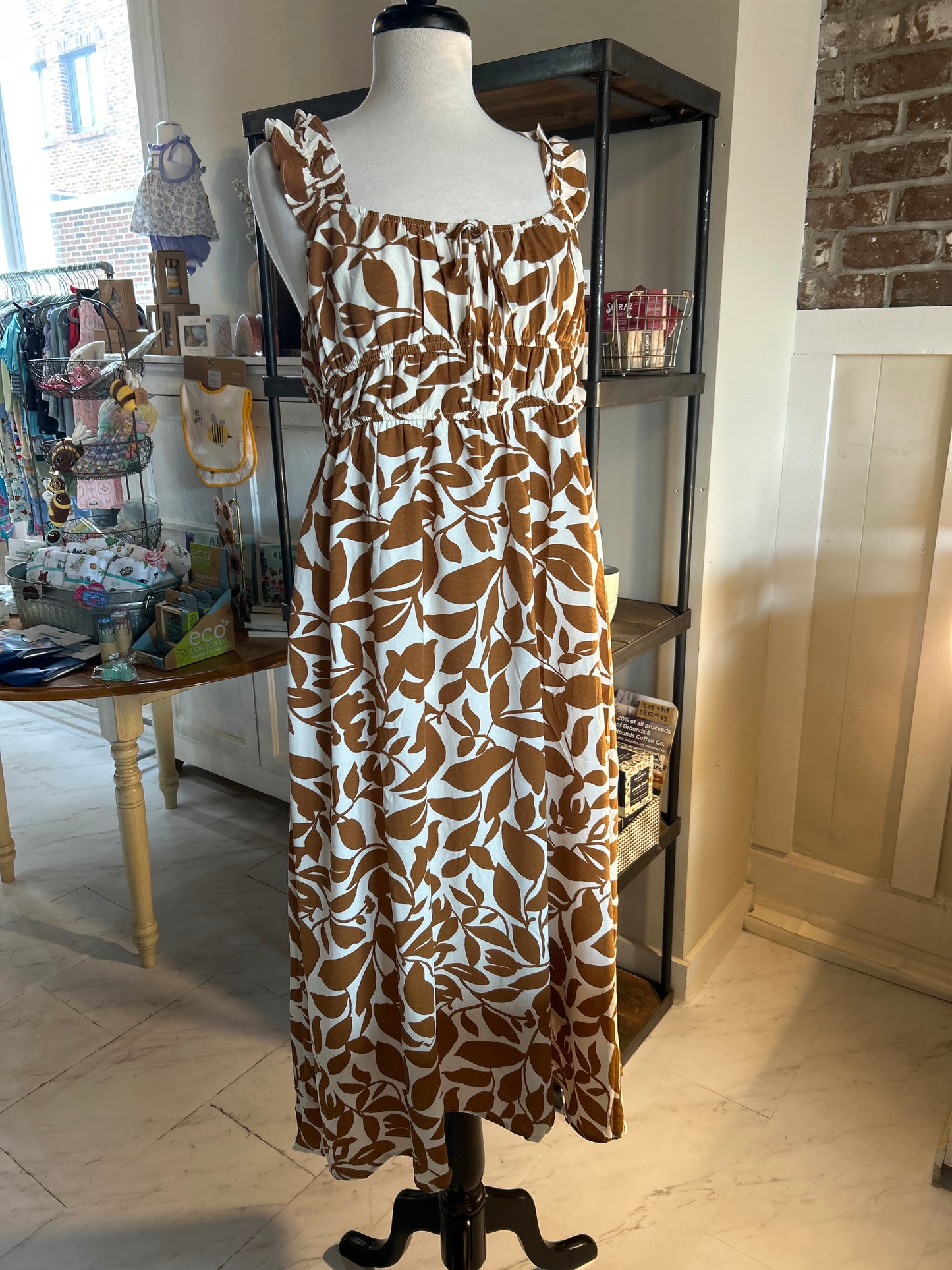 Brown Leaf Print Maxi Dress - Plus