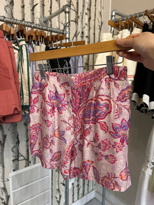 Paisley Print Pleated Shorts - Pink