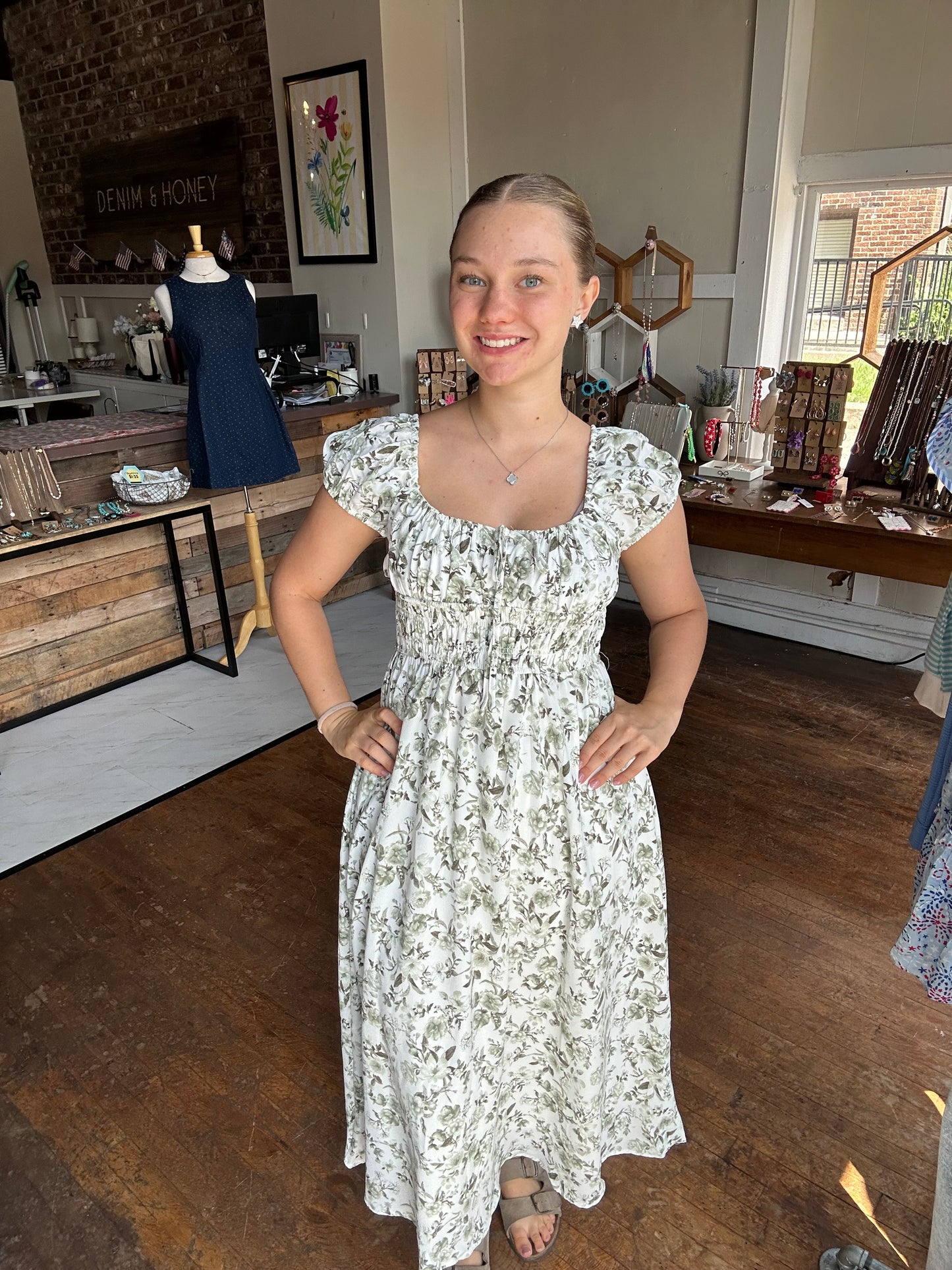 FLORAL TOILE FRONT TIE SHORT SLEEVE MIDI DRESS - Olive