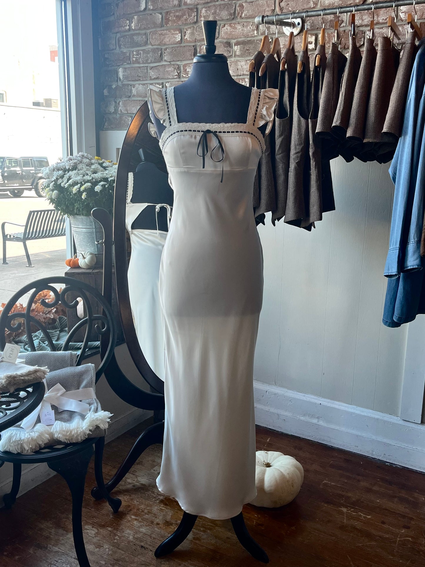 Satin Maxi Dress with Contrast Ribbon