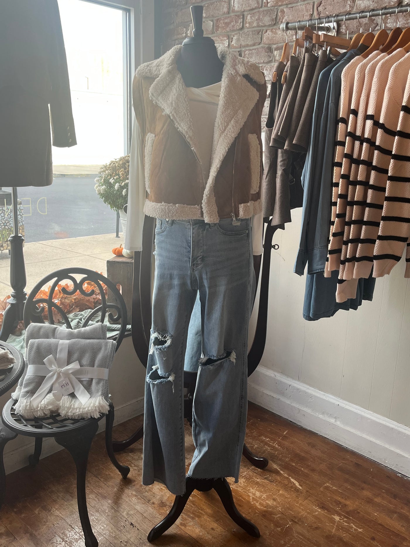 Faux Suede Inner Fur Zip Up Vest