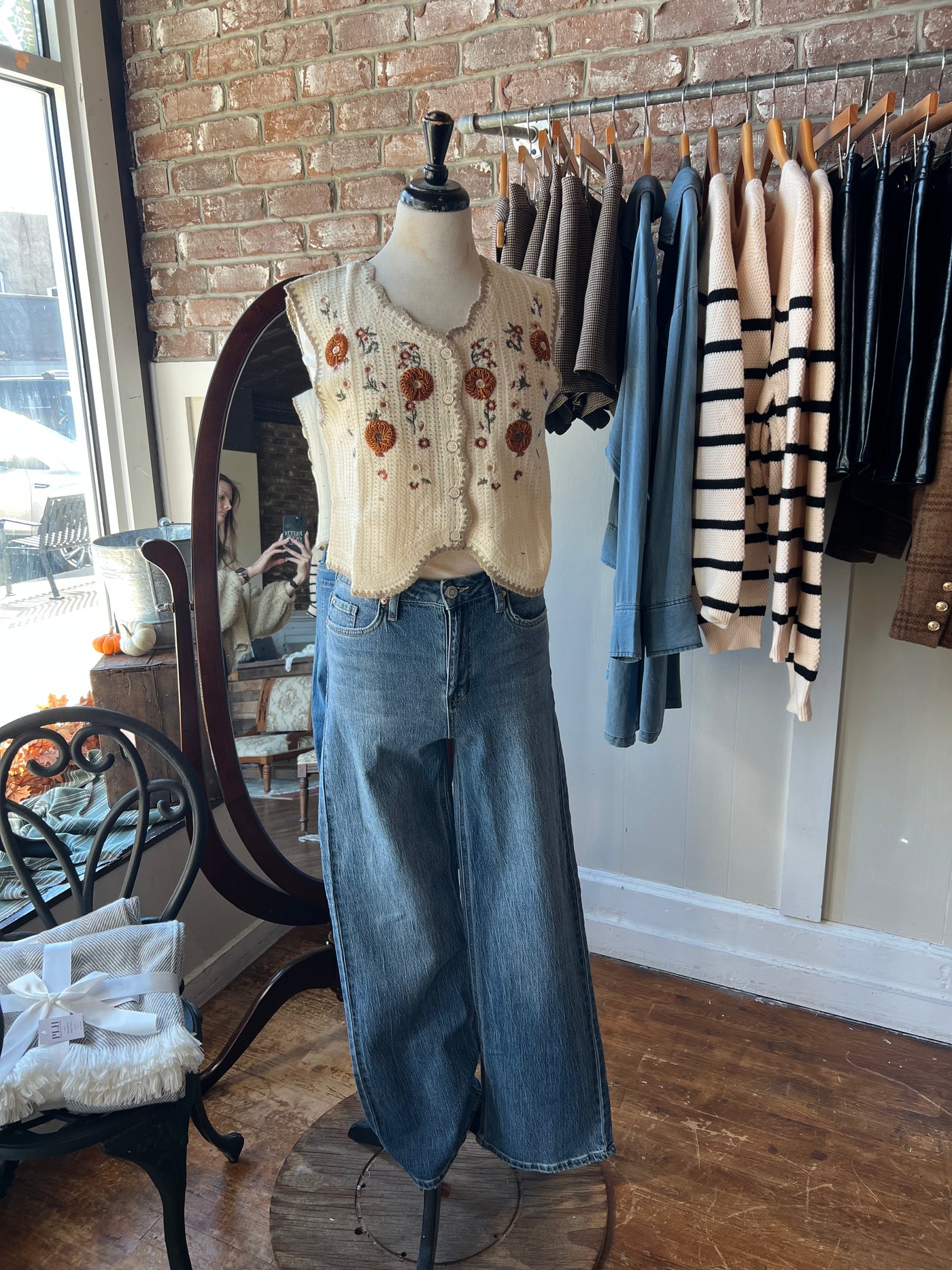 Floral Embroidered Crochet Vest